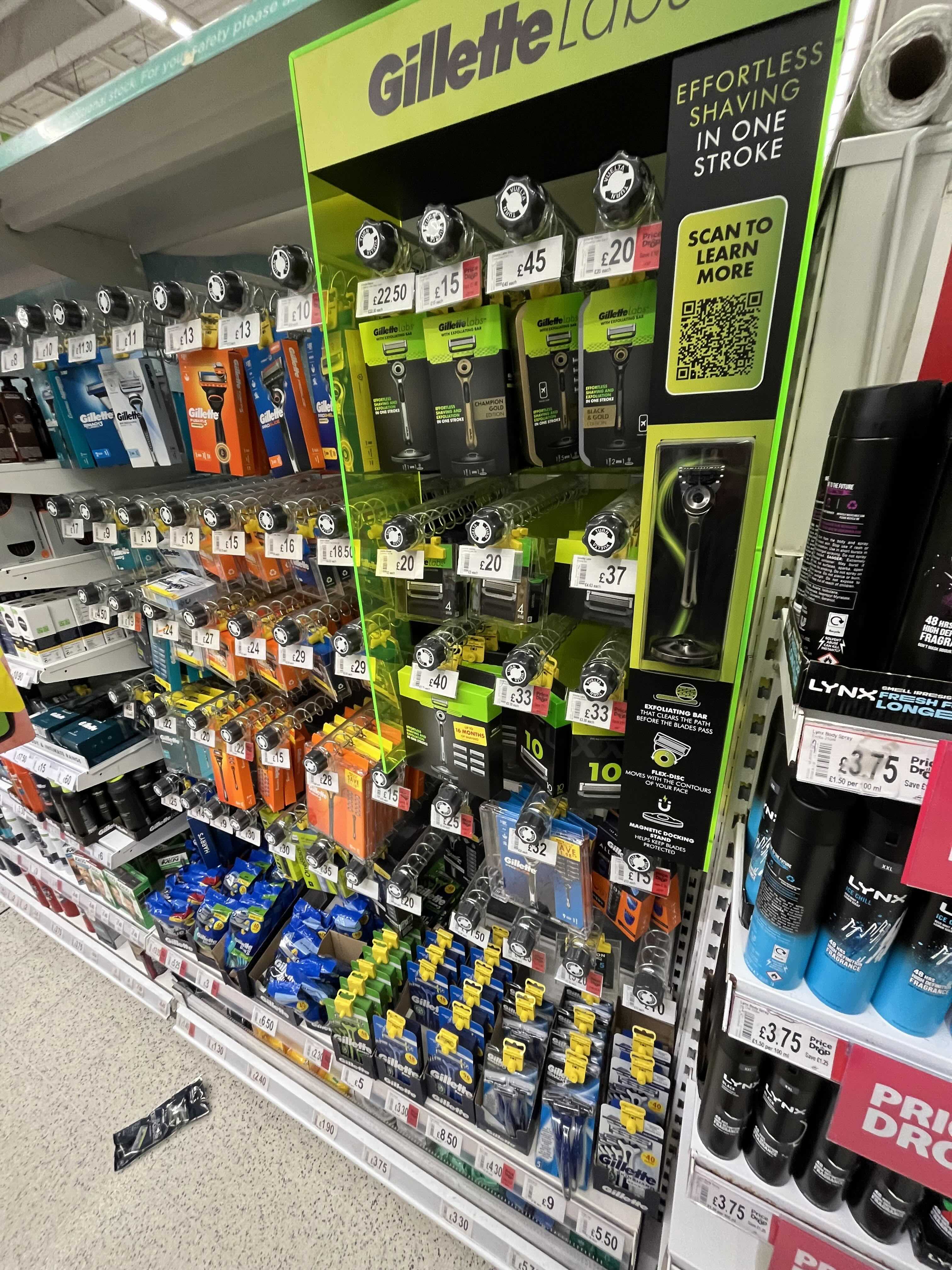Shaving products in the supermarket. Not a DE razor blade in sight image